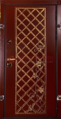 Бордовая металлическая дверь с ковкой ДК-10 для квартиры в Сертолово