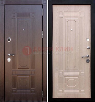Коричневая входная дверь с МДФ ДМ-173 для кирпичного дома в Сертолово