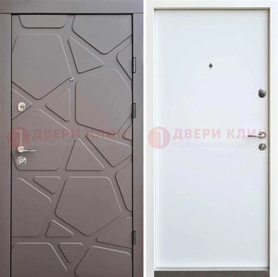 Черная входная дверь с филенчатой МДФ ДМ-216 в Сертолово