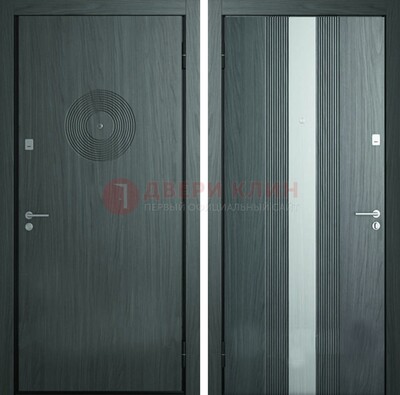 Темная железная дверь с МДФ и декоративной вставкой ДМ-25 в Сертолово