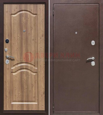 Коричневая железная дверь с порошковым окрасом ДП-191 в Сертолово