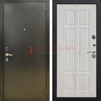 Входная темно-серая дверь с порошковым напылением и МДФ с филенкой ДП-302 в Сертолово