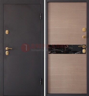 Коричневая металлическая дверь с порошковым окрасом ДП-82 в Сертолово