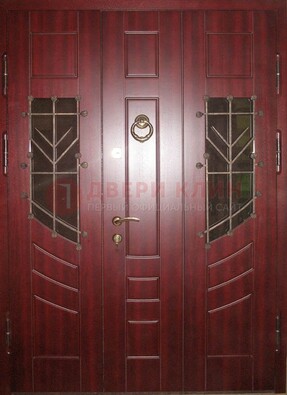 Парадная дверь со вставками из стекла и ковки ДПР-34 в загородный дом в Сертолово
