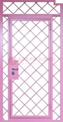 Розовая металлическая решетчатая дверь ДР-15 в Сертолово