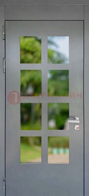 Серая металлическая дверь со стеклом ДС-78 в Сертолово