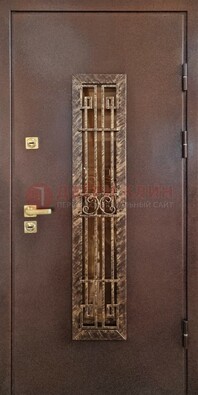 Металлическая дверь с порошковым напылением со стеклом и ковкой ДСК-110 в Сертолово
