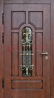 Cтальная дверь со стеклом и ковкой в коричневом цвете ДСК-119 в Сертолово
