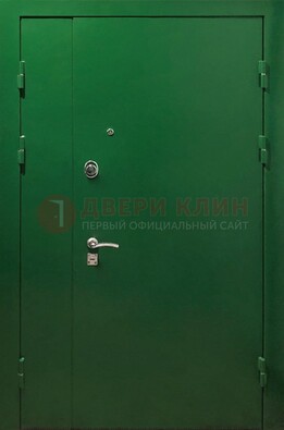 Зеленая распашная тамбурная дверь Порошок ДТМ-47 в Сертолово